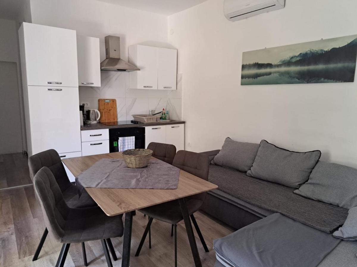 Ground Floor With Parking Erny Pula