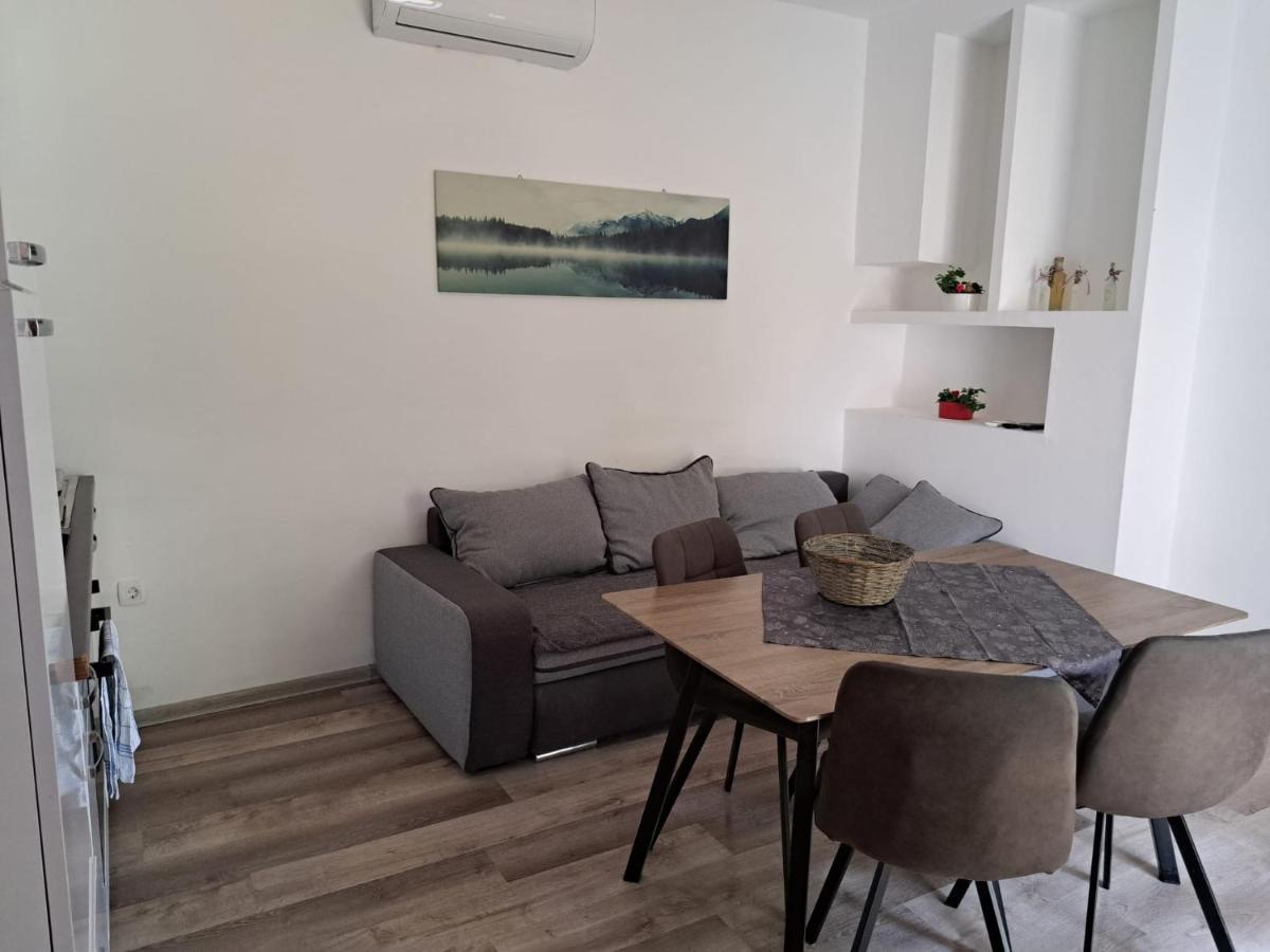 Apartman Ground Floor With Parking Erny *