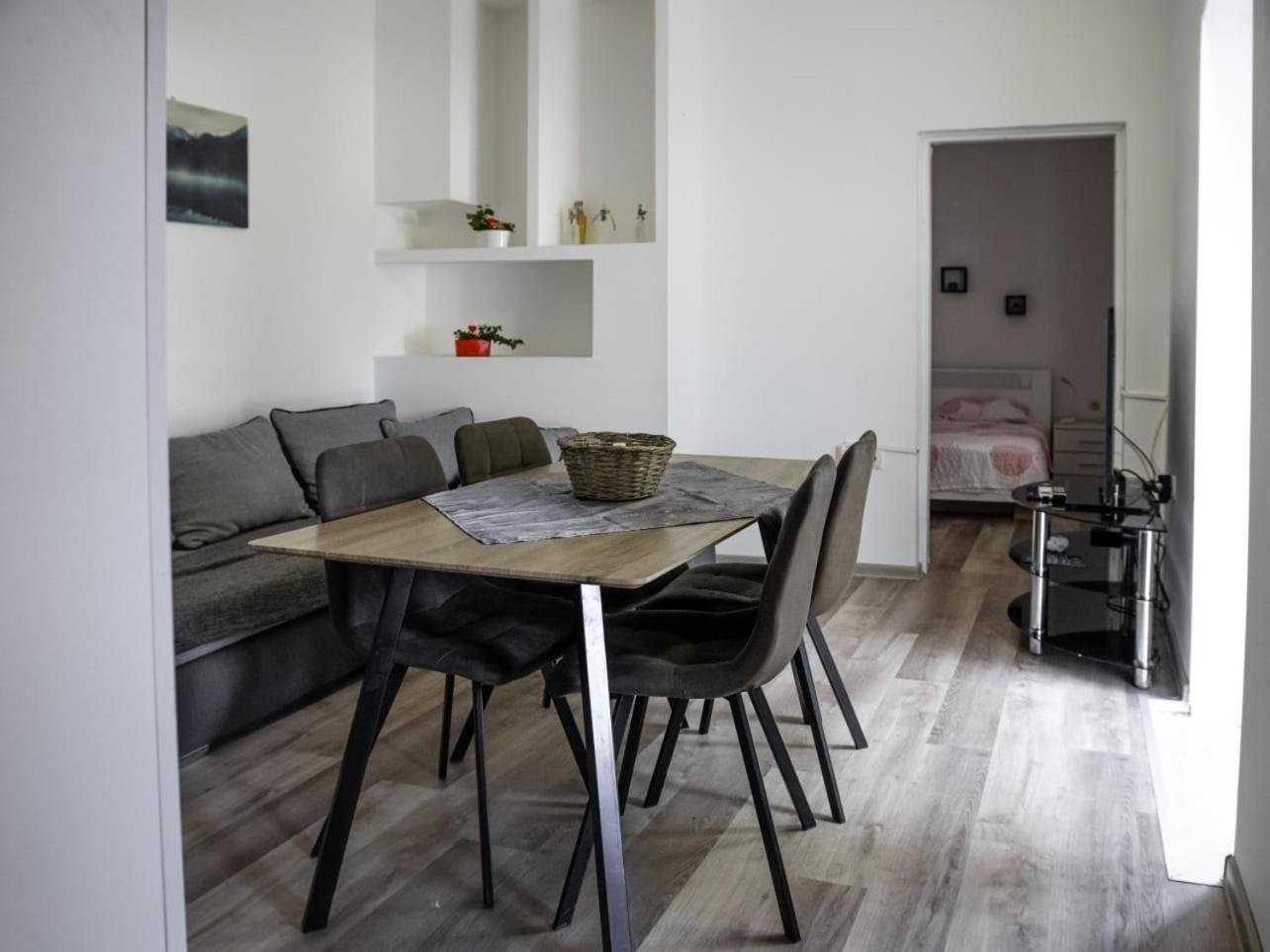 Apartman Ground Floor With Parking Erny